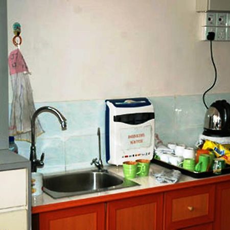 Stay In Lodge Kota Kinabalu Exterior photo
