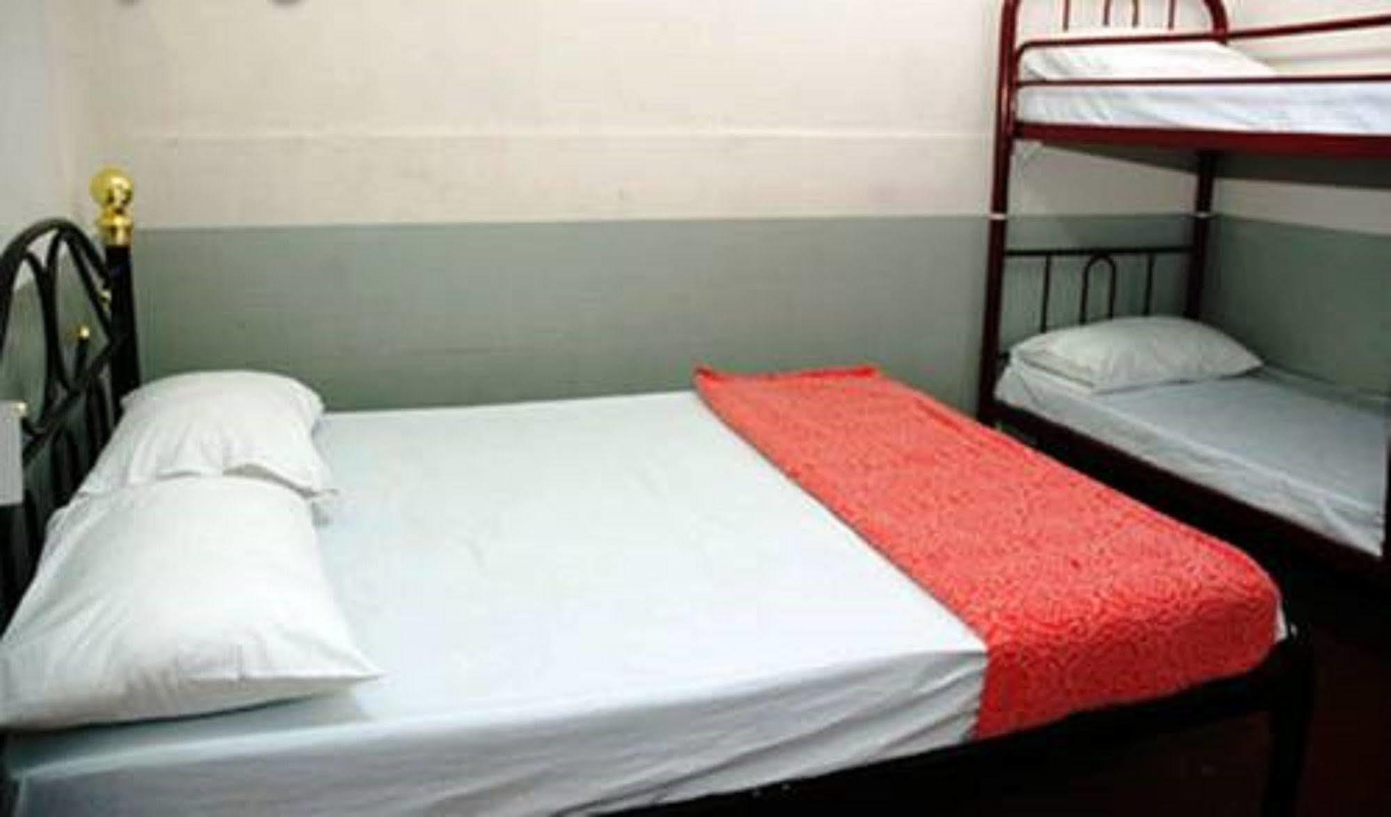 Stay In Lodge Kota Kinabalu Exterior photo